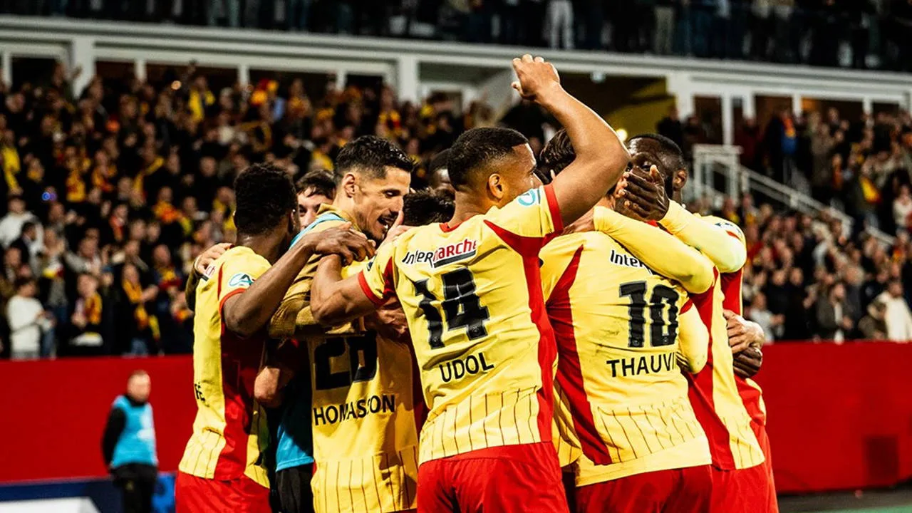 Lens, Toulouse'u 4 golle devirdi: Fransa Kupası'nda adını finale yazdırdı