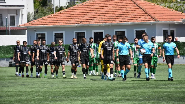 Muğla'da Marmaris Yat Marin MFK, Y.Çivril Belediyespor'u 2-0 yenerek liderliğini sürdürdü