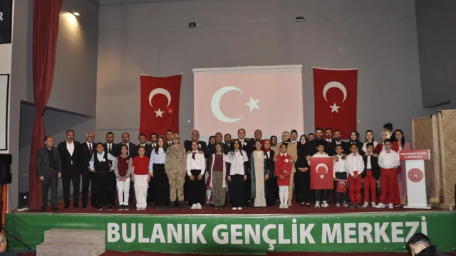 Muş'un Bulanık ilçesinde 23 Nisan coşkusu yaşandı