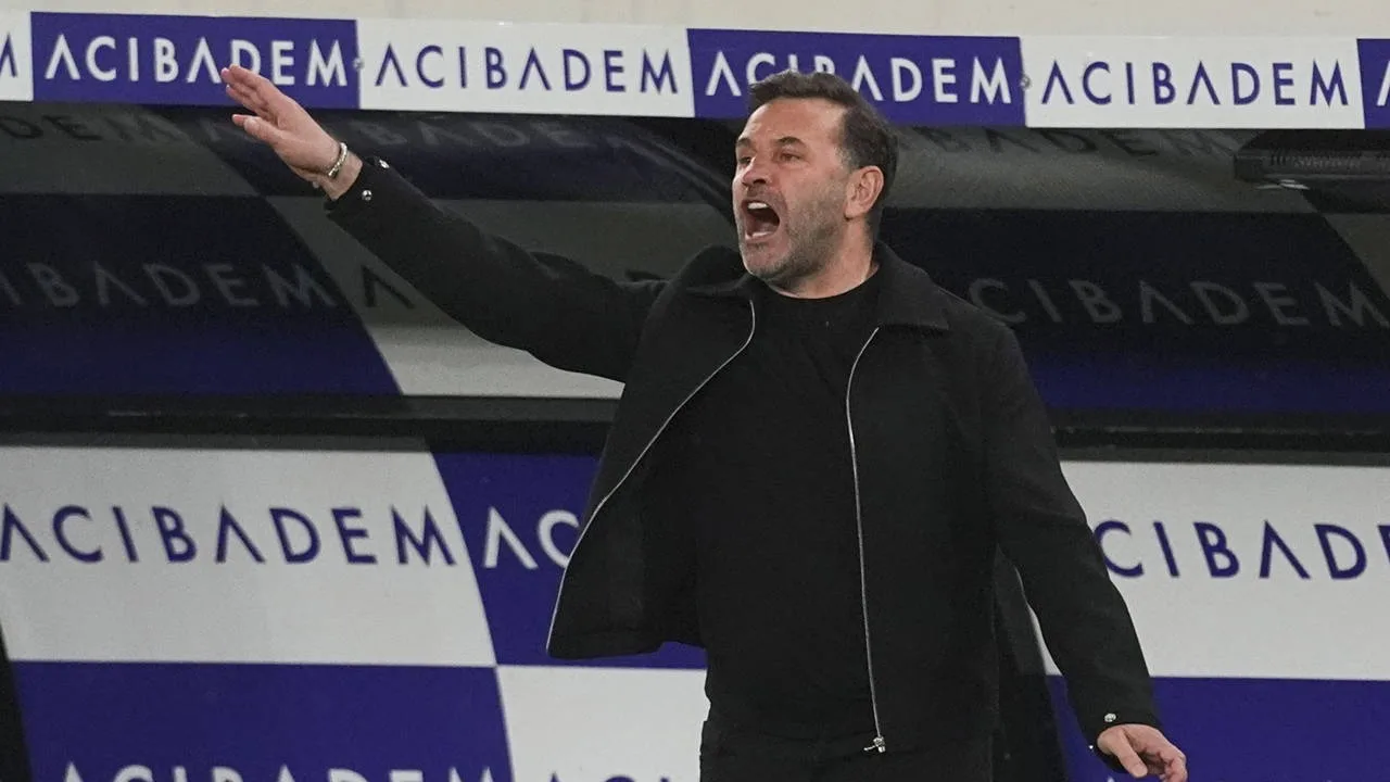 Okan Buruk'tan iptal edilen gole tepki: 'Bitmiş maçı yeniden başlattılar'