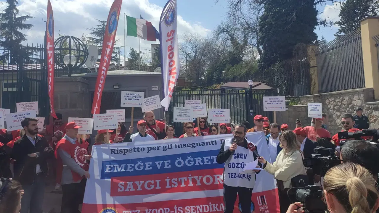 İtalyan Lisesi öğretmenleri seslerini bu kez Ankara'dan yükseltti: ‘Öğretmen onurunun kırıldığı yerde eğitim sürekliliği mümkün değil’