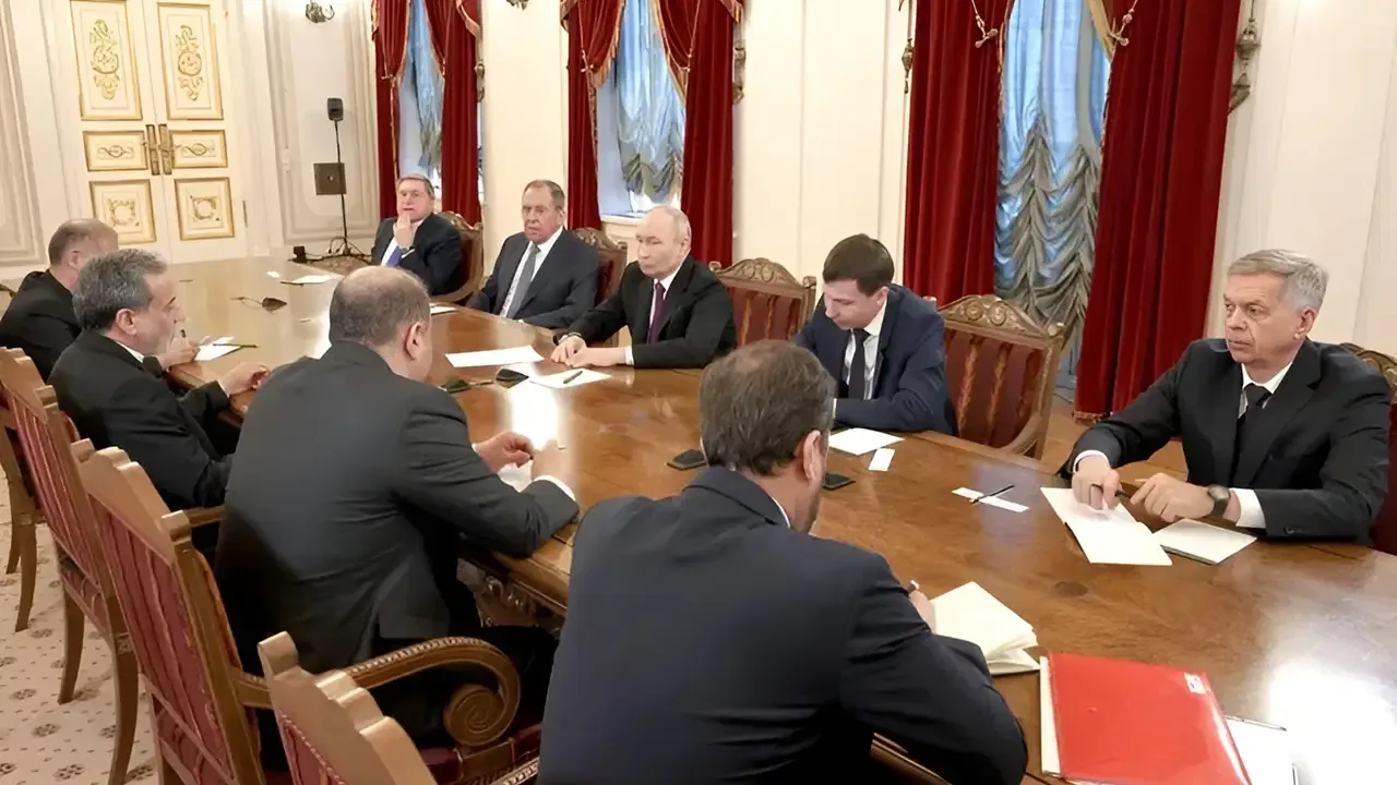 Putin-Arakçi görüşmesinde kritik isim... 'Gündem diplomasiyle sınırlı değil...'