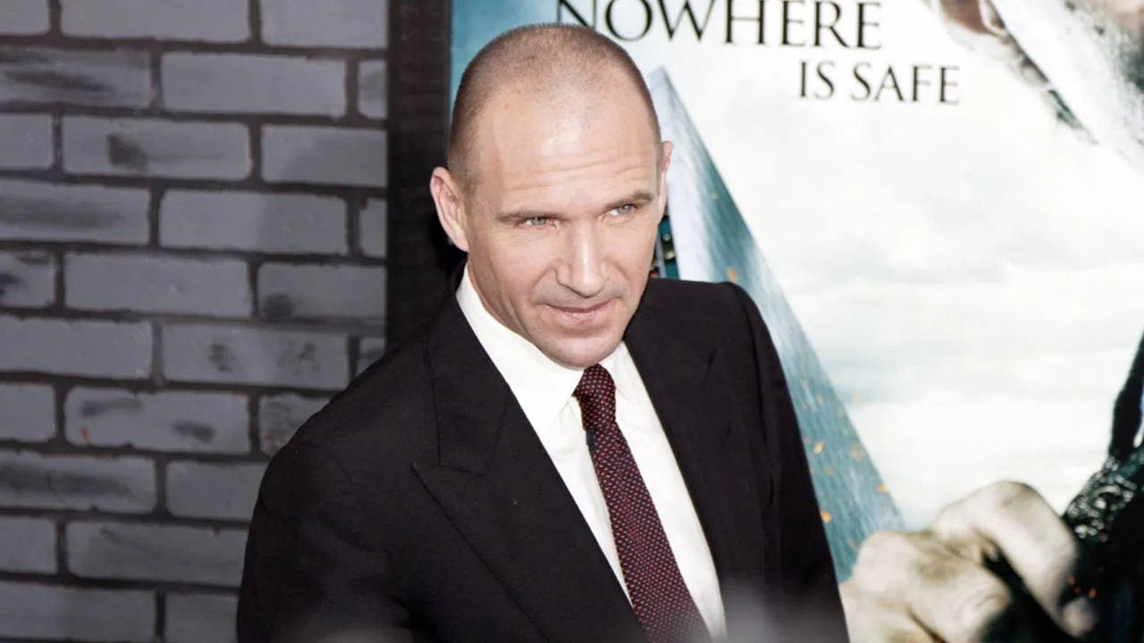 Ünlü oyuncu Ralph Fiennes'tan 'Voldemort' açıklaması: 'O tren kaçtı...'