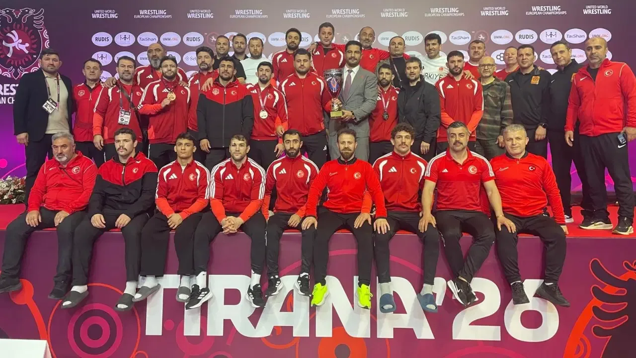 Türkiye grekoromen stilde Avrupa ikincisi!