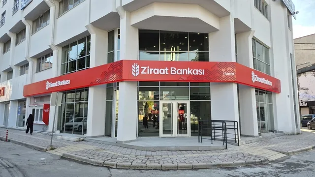 Samsun Bafra Ziraat Bankası yenilendi, hizmete açıldı