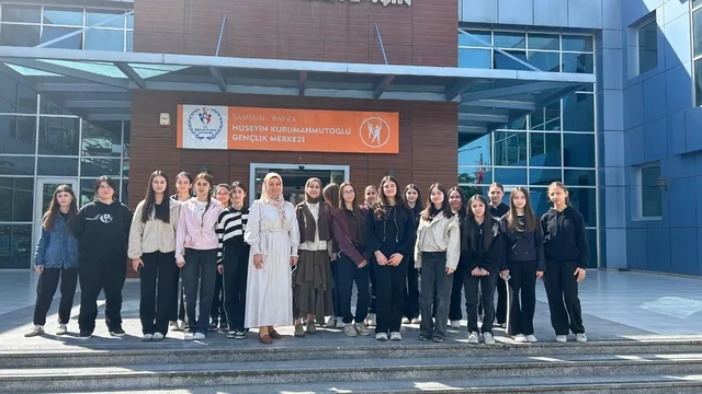 Samsun'da Meslek Lisesi Öğrencileri Hz. Muhammed'i Anma Programında Buluştu