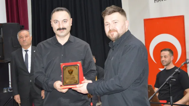 Samsun Havza'da 23 Nisan coşkusu: Çocuk Korosu Türk Halk Müziği Şöleni Sundu