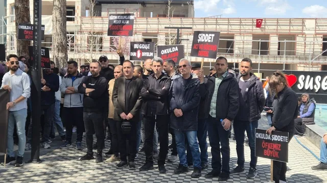 Sivas Suşehri'nde Öğretmenlerden Okul Saldırılarına Tepki