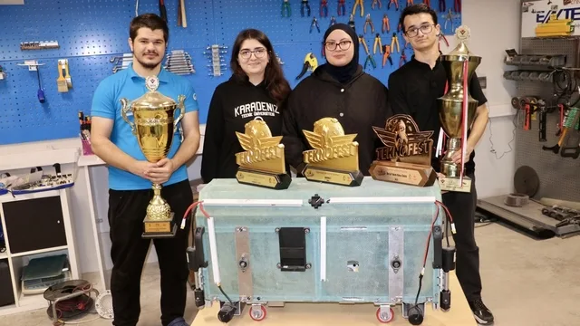 Trabzonlu öğrenciler geleceğin süper hızlı trenini geliştiriyor