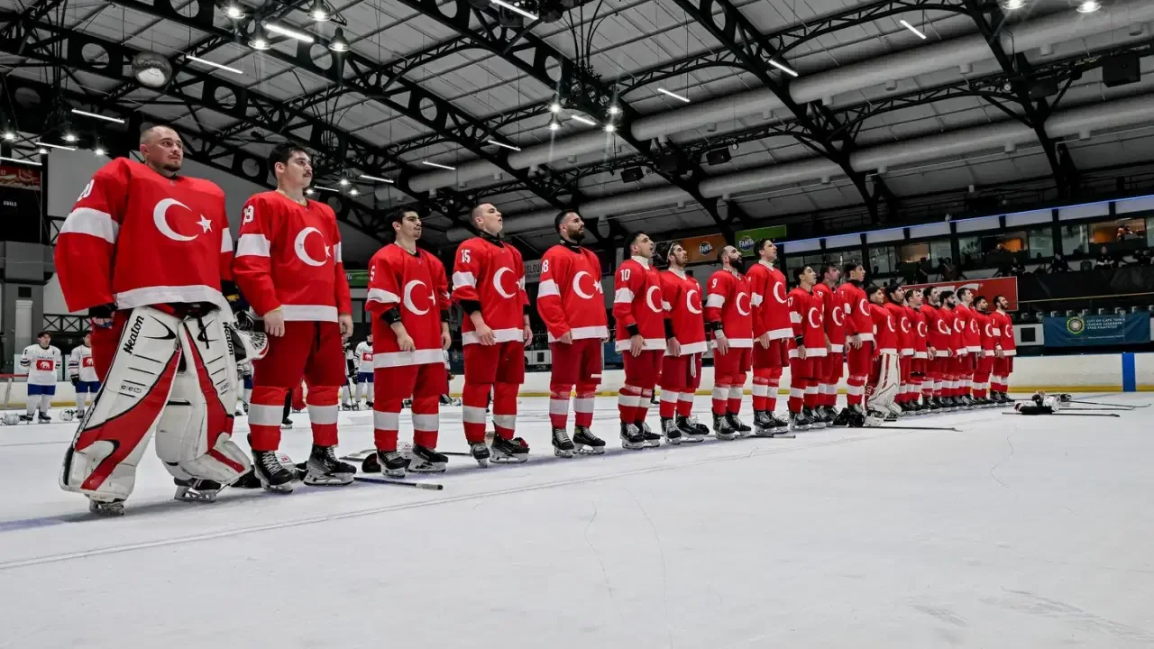 Buz Hokeyi Milli Takımı, Dünya Şampiyonası'nda ikide iki yaptı!