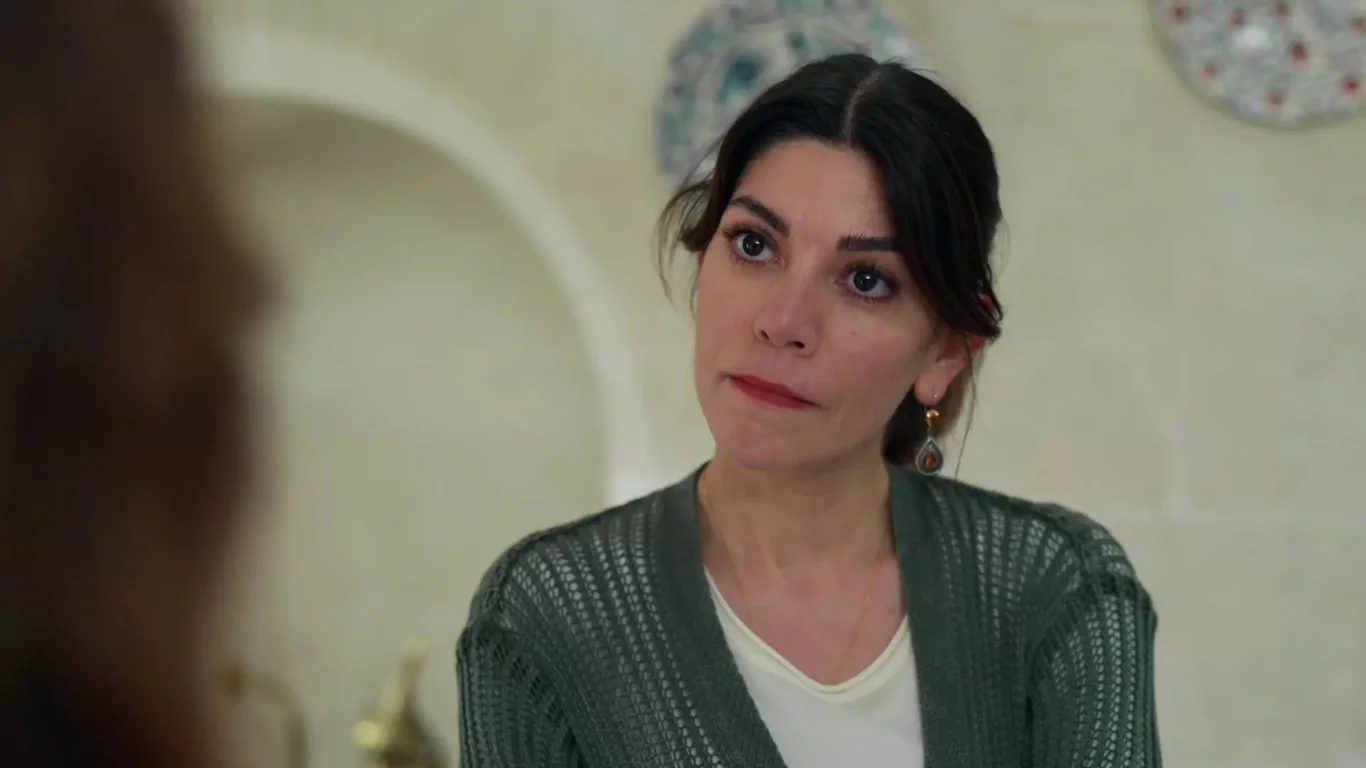 Bu akşam Uzak Şehir var mı?