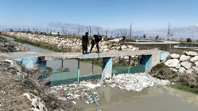 Van'da inci kefali göçü için dereler temizleniyor