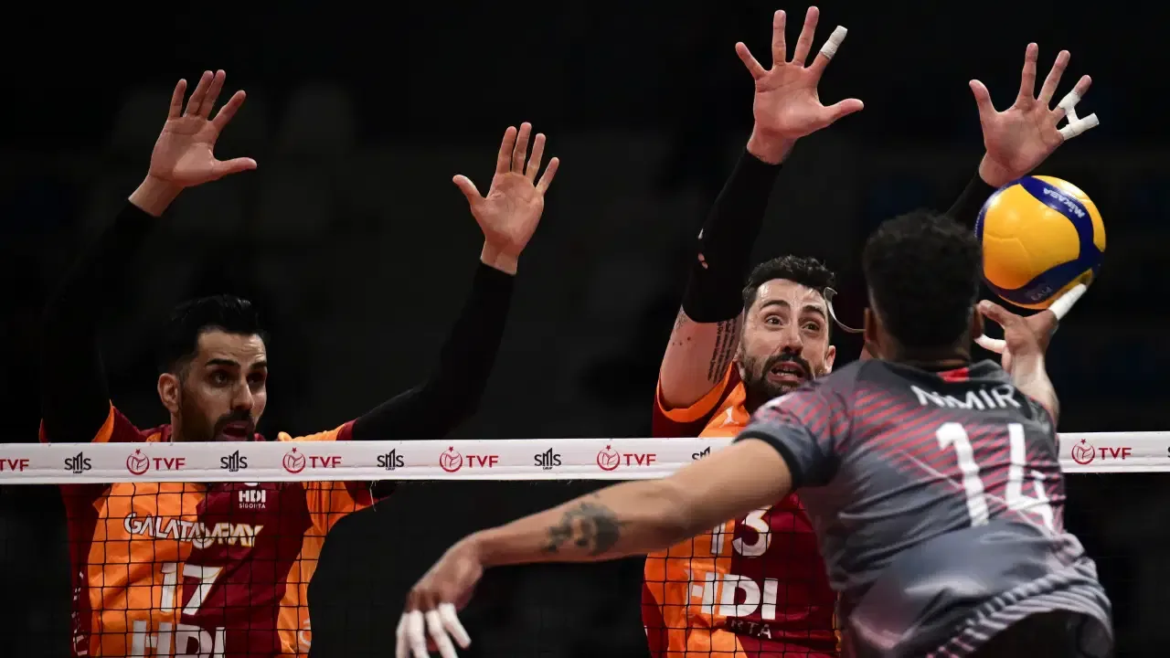 Voleybol Efeler Ligi'nde şampiyon Ziraat Bankkart!