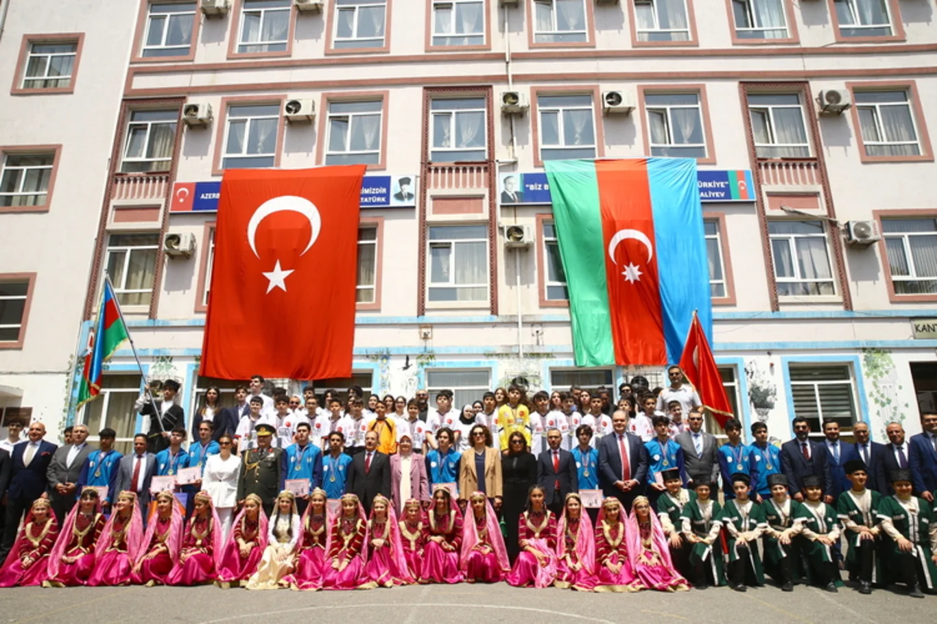18 Mayıs Pazartesi yarım gün mü?