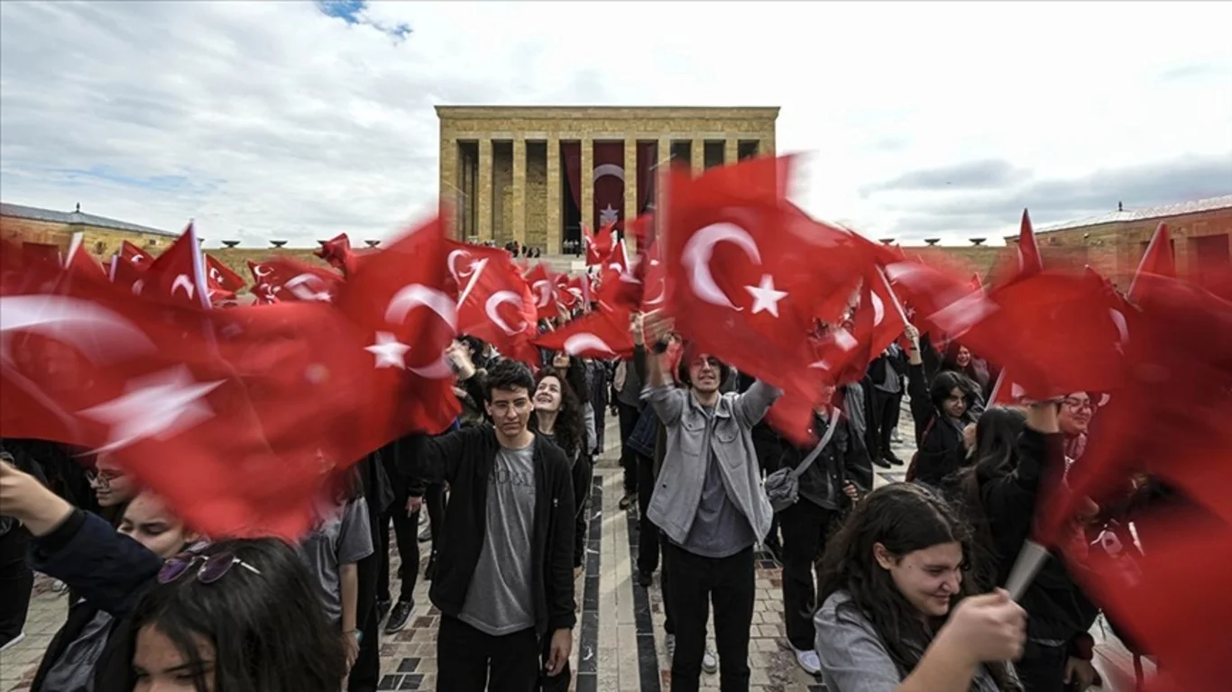 19 Mayıs resmi tatil mi?