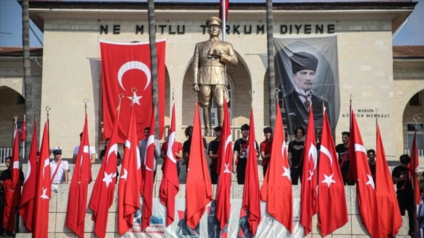 19 Mayıs resmi tatil mi?