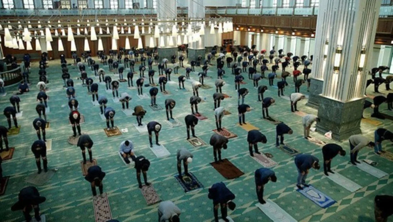 Arefe günü orucu iftar vakti