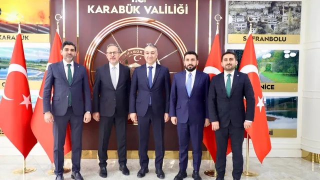AK Partili Kasapoğlu, Karabük'te TÜGVA'dan KARDEMİR'e ziyaretler yaptı