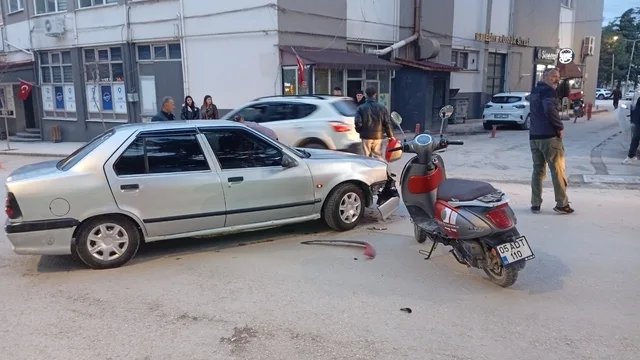 Amasya Merzifon'da feci kaza: Motosiklet sürücüsü yaralandı
