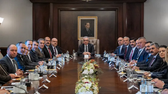Ankara'da İş Yargısı Dönüşümü: Dava Süreleri 500 Günü Aşıyor