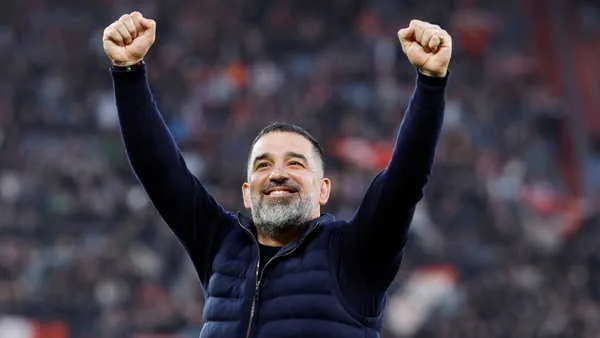 Arda Turan'dan ilk sezonunda tarihi başarı: Ukrayna Premier Lig'de şampiyon Shakhtar Donetsk