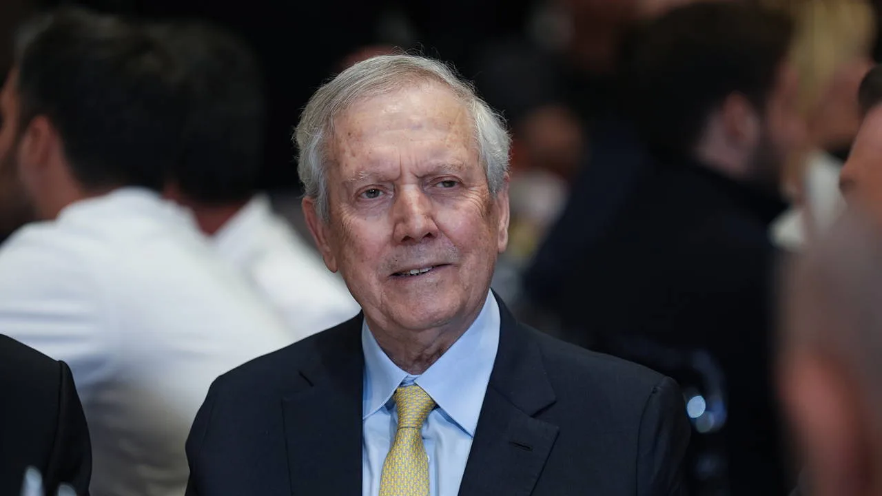 Aziz Yıldırım'dan Galatasaray'a tepki: 'Fenerbahçe'ye dil uzatmaya çalışanların...'