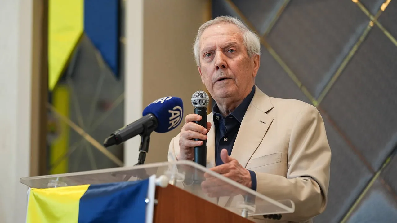 Aziz Yıldırım'dan UEFA ve ceza açıklaması: 'Siz 200, 100 milyon Euro da koyabilirsiniz ama...'