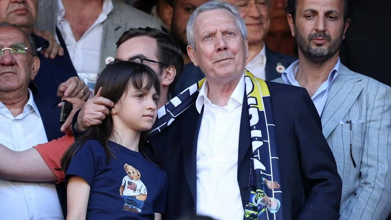 Adaylık açıklaması sonrası... Aziz Yıldırım'ın kızı Yaz Yıldırım'dan dikkat çeken paylaşım!