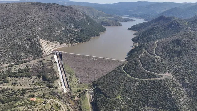 Balıkesir'de 783 bin dekar arazi suya kavuşuyor: 13 milyar TL'lik katkı hedefleniyor