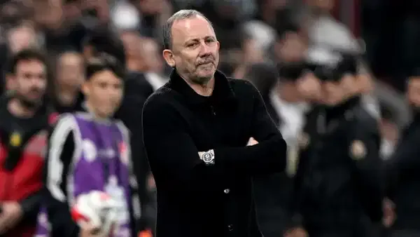 Taraftarlar istifaya davet etmişti: Beşiktaş'tan resmi Sergen Yalçın açıklaması!