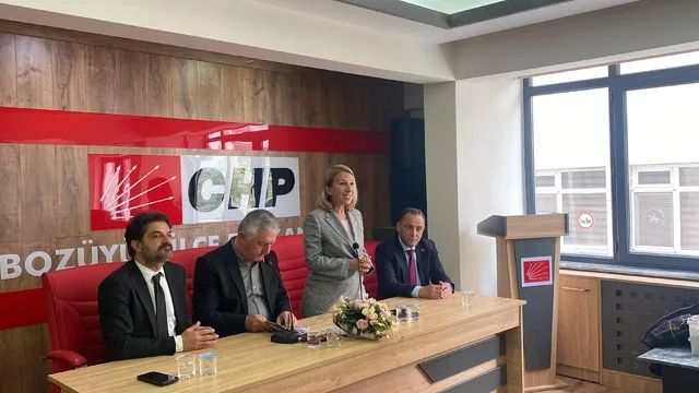 Bilecik'te CHP'li vekiller partililerle buluştu