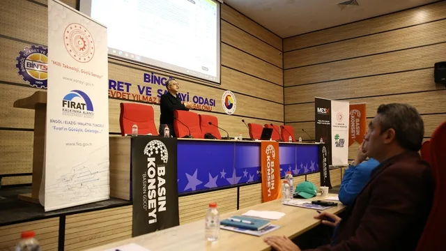 Bingöl'de Yapay Zeka Medya Eğitimleri Başladı
