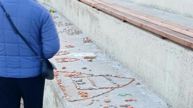 Çanakkale'nin Gelibolu ilçesinde köy yolları sıcak asfalta kavuşuyor