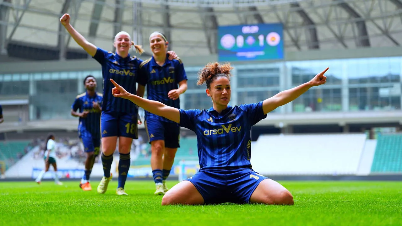 İlk kez mutlu sona ulaştı... Kadın Futbol Süper Ligi'nde şampiyon Fenerbahçe