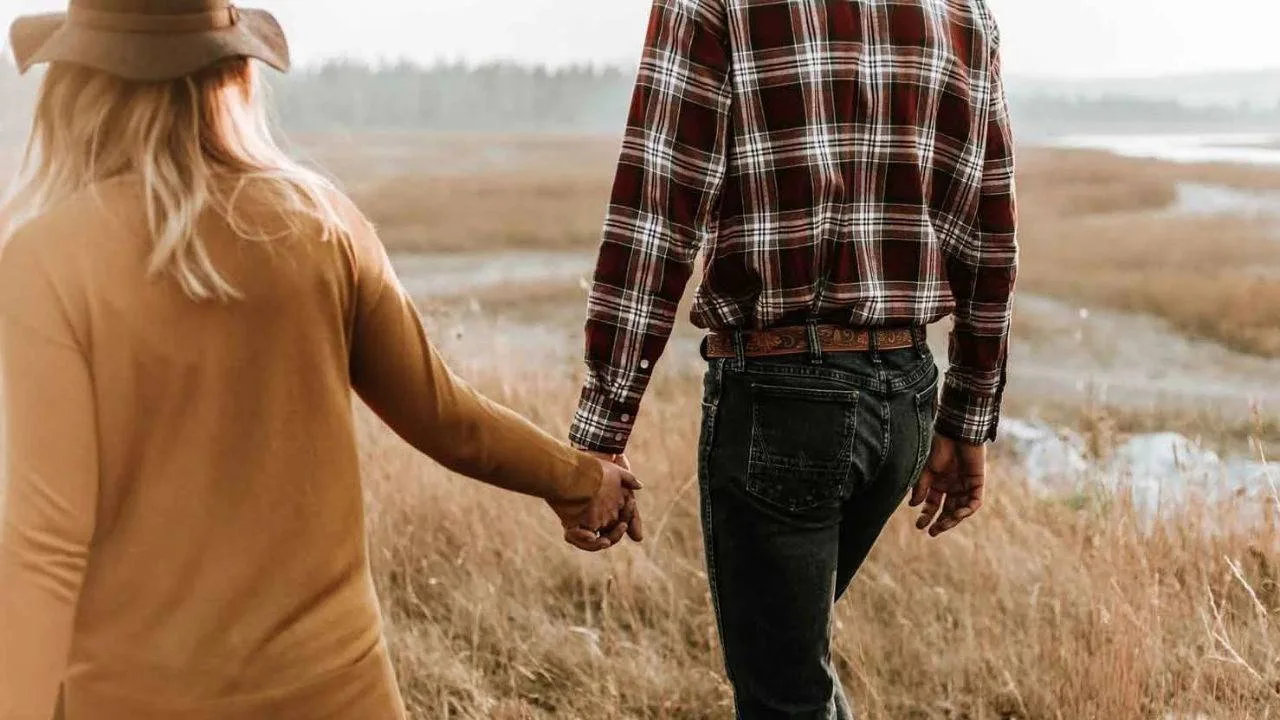 İlişkilerde kritik eşikler neler? Mutlu bir birlikteliğin 6 aşaması ve yol haritası