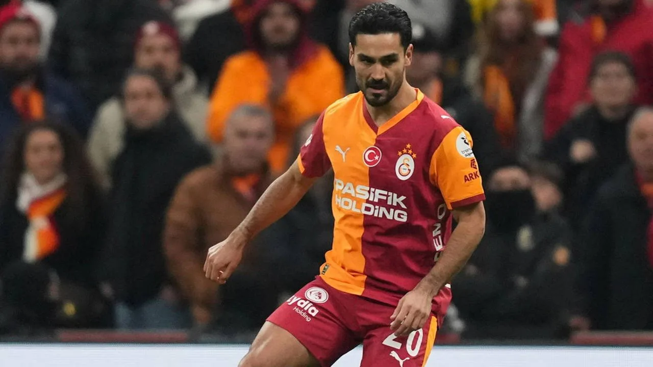 İlkay Gündoğan'dan taraftarı heyecanlandıran transfer açıklaması: 'Bana Galatasaray'ı sordular'