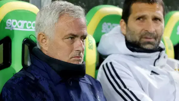 Adı Real Madrid ile anılıyordu: Jose Mourinho'dan sözleşme sorusuna dikkat çeken yanıt