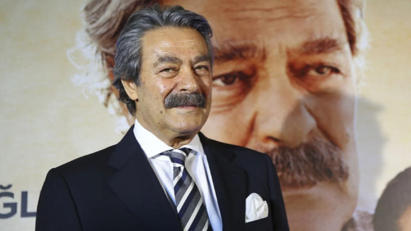 Kadir İnanır