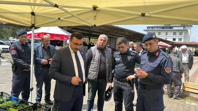 Kastamonu İhsangazi'de Kaymakam Şahin Pazar Esnafının Taleplerini Dinledi