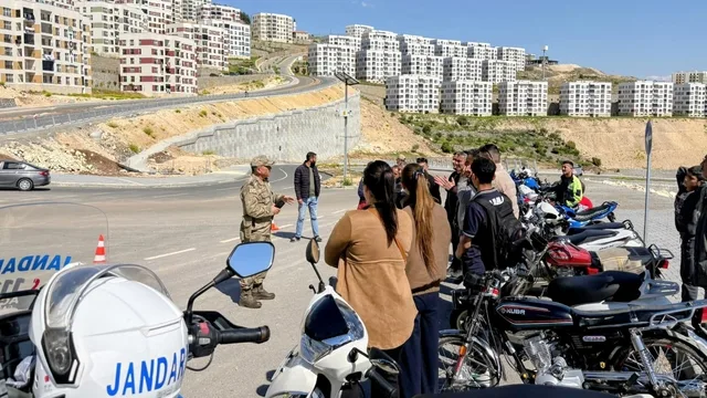 Kilis'te Trafik Haftası'nda sürücülere 'Bir Kural, Bir Ömür' eğitimi