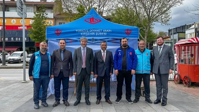 Kırşehir'de Vekaletle Kurban Bağışları İçin Stantlar Açıldı