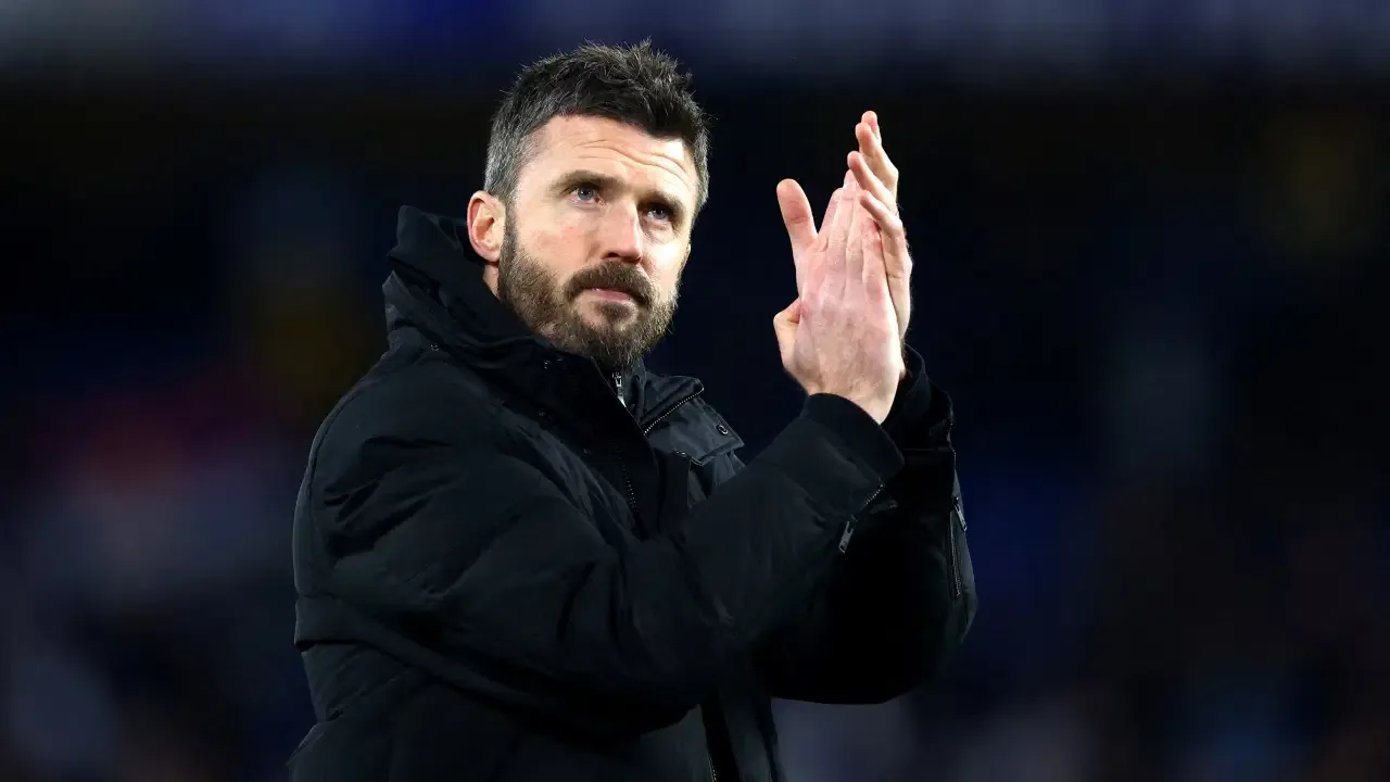 Manchester United'dan Michael Carrick'e yeni sözleşme