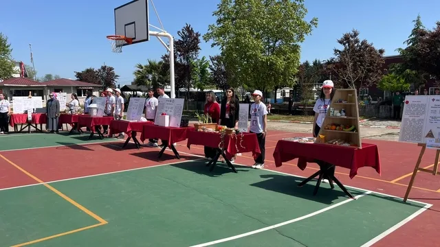 Samsun'da TÜBİTAK 4006 Bilim Fuarı Öğrencilerin Projeleriyle Renklendi
