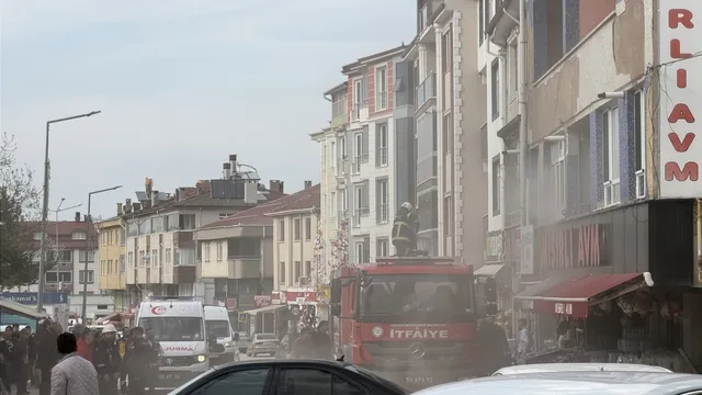Samsun Ladik'te market deposunda çıkan yangın kontrol altına alındı