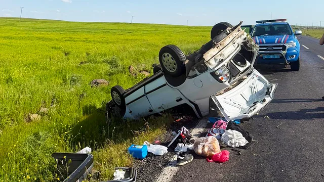 Şanlıurfa'da otomobil takla attı: 5 genç yaralandı