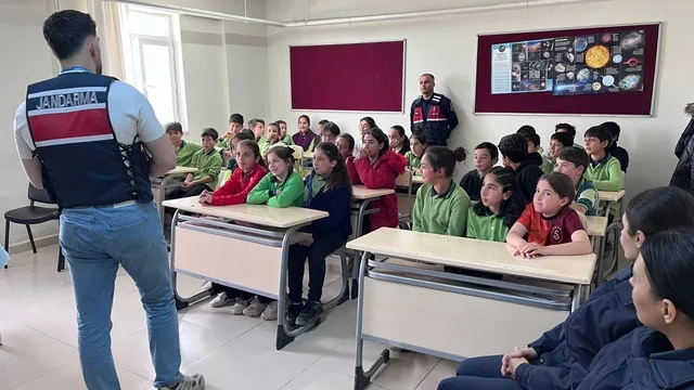 Sivas Ulaş'ta öğrencilere siber güvenlik eğitimi verildi