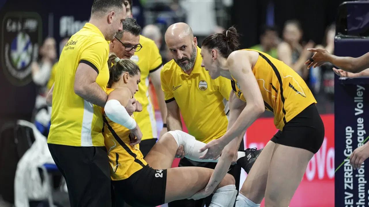 VakıfBank'tan Katarina Dangubic için sakatlık açıklaması!