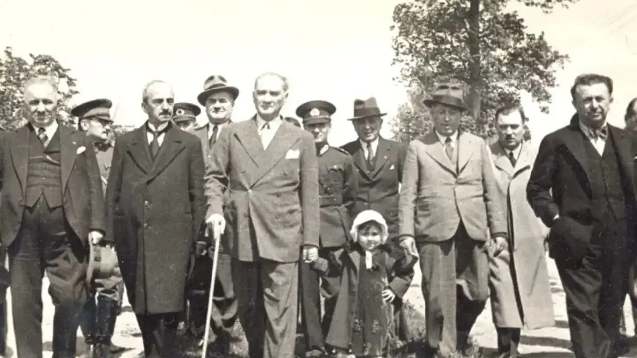 Geleceğin ışığına miras: Atatürk