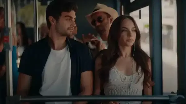 Bir Ömrün Sonbaharı filminin konusu ve oyuncuları