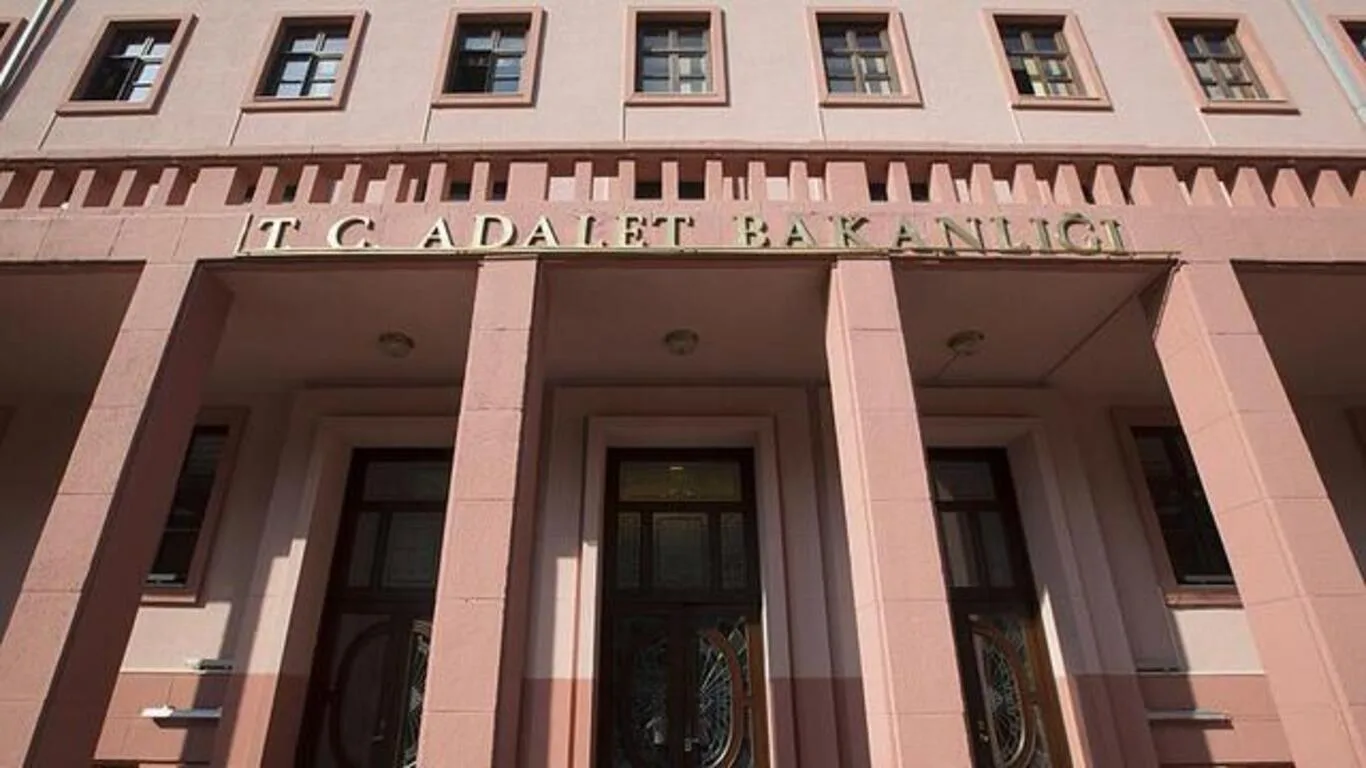 Adalet Bakanlığı 15 Bin Personel Alacak!